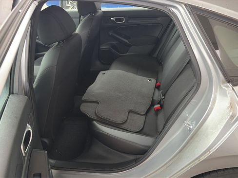 Used 2023 Honda Civic Sport image 6