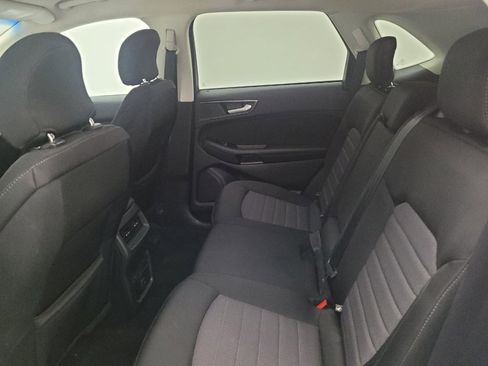 Used 2019 Ford Edge SE w/ SE Fleet Driver's Package AWD/4WD image 18