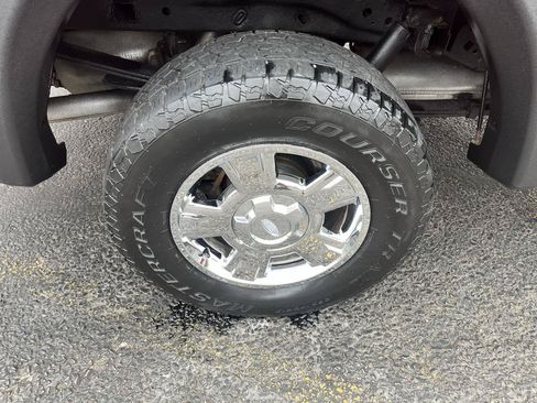 Used 2012 Ford F150 XLT AWD/4WD image 16