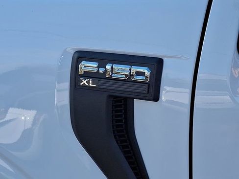 Used 2024 Ford F150 XL image 29