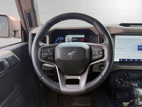 Used 2024 Ford Bronco Wildtrak AWD/4WD image 12