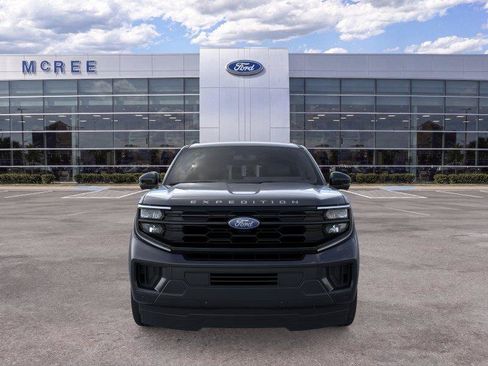 New 2026 Ford Expedition Active RWD image 6