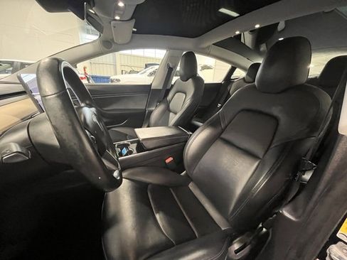 Used 2018 Tesla Model 3 Long Range image 21