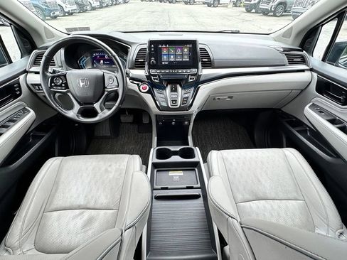 Used 2022 Honda Odyssey Elite image 32