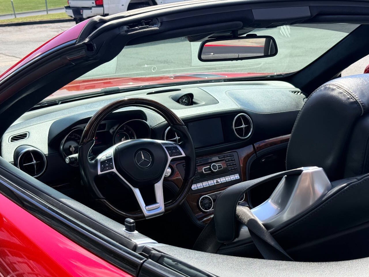 Used 2016 Mercedes-Benz SL 63 AMG image 25