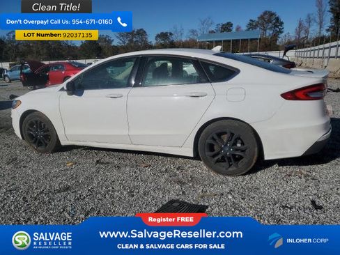 Used 2019 Ford Fusion SE w/ Equipment Group 151A image 3