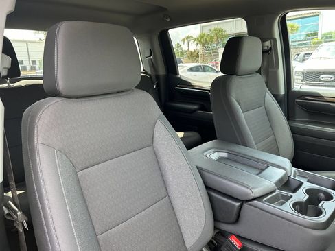 Used 2025 Chevrolet Silverado 1500 LT AWD/4WD image 14