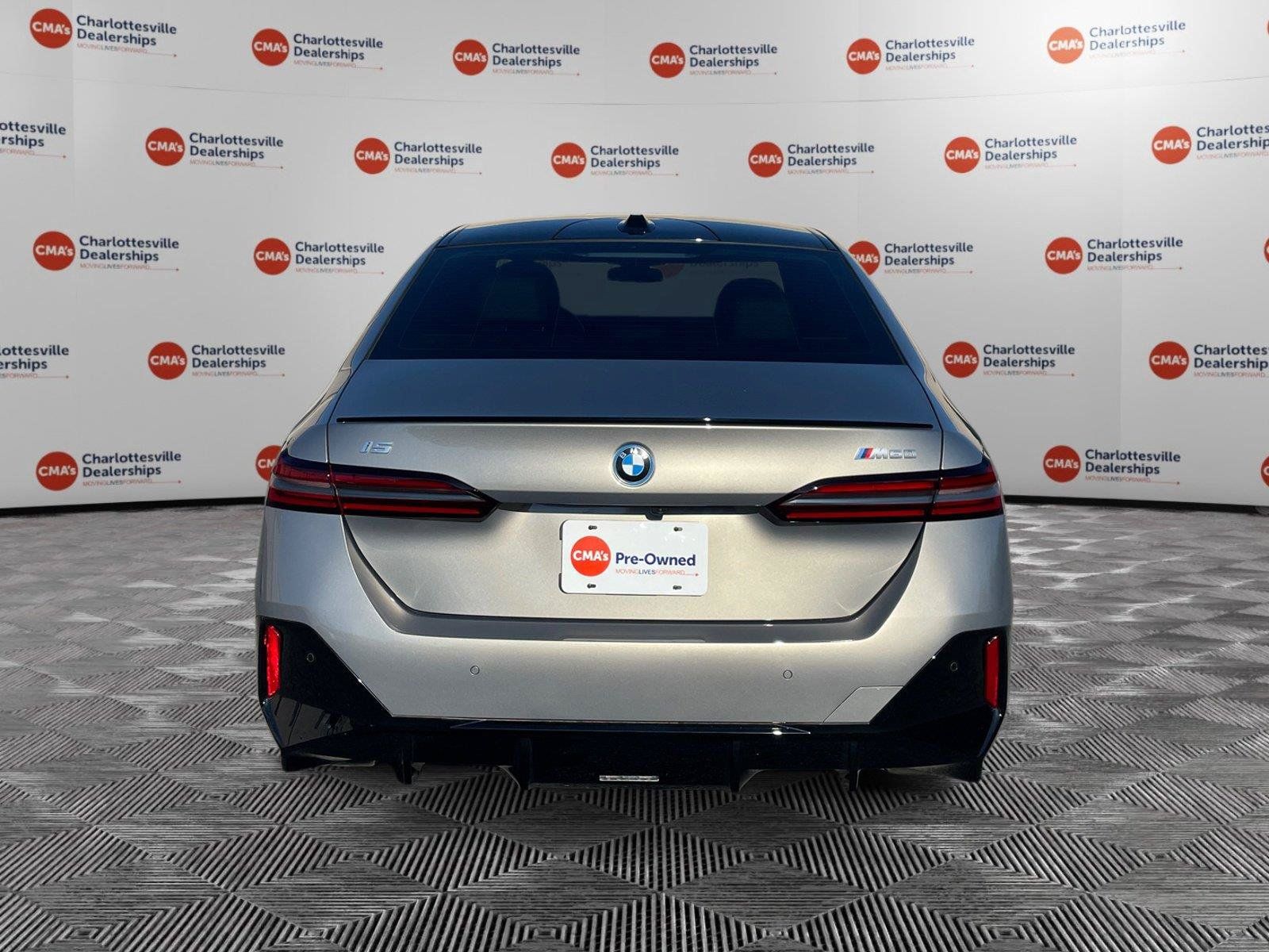Used 2024 BMW i5 M60 w/ Premium Package AWD/4WD image 4