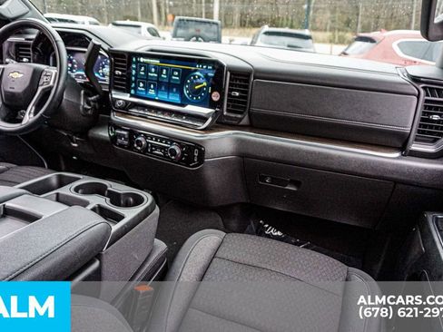 Used 2025 Chevrolet Silverado 1500 LT image 23