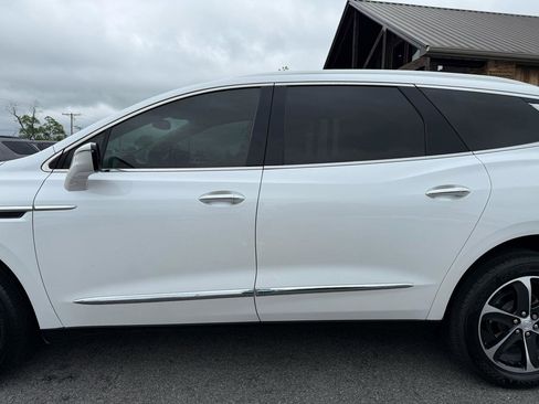 Used 2021 Buick Enclave Essence w/ Sport Touring Edition FWD image 39