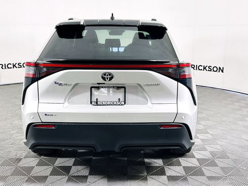 Used 2024 Toyota bZ4X Limited image 4