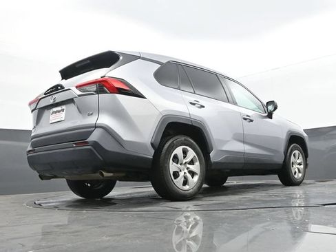 Used 2023 Toyota RAV4 LE FWD image 11