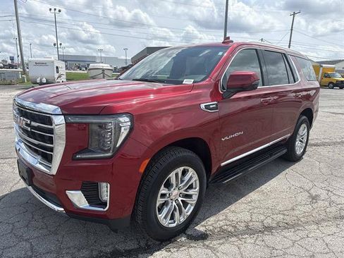 Used 2021 GMC Yukon SLT w/ SLT Luxury Plus Package AWD/4WD image 3