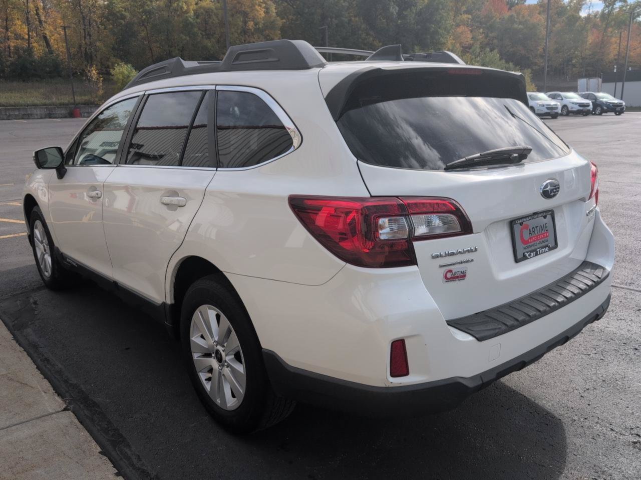 Used 2016 Subaru Outback 2.5i Premium AWD/4WD image 6