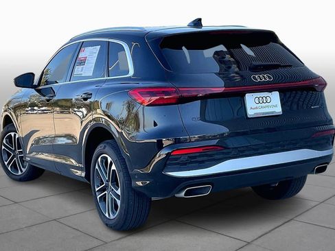 Certified 2025 Audi Q5 Premium w/ Convenience Package image 9