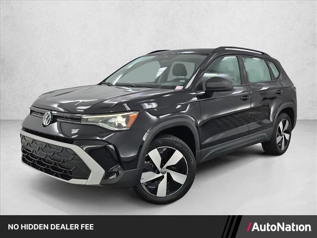 Used 2025 Volkswagen Taos S AWD/4WD image 1