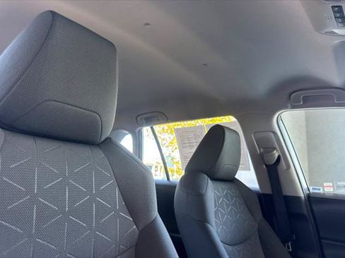 Certified 2021 Toyota RAV4 XLE AWD/4WD image 18