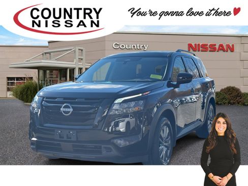 New 2025 Nissan Pathfinder SV w/ SV Premium Package image 1