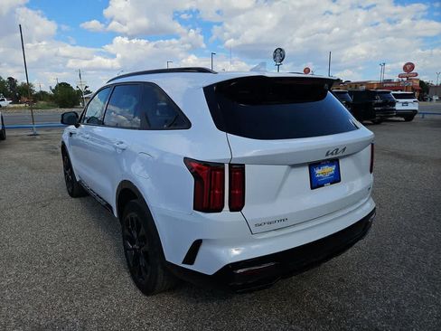 Used 2023 Kia Sorento SX AWD/4WD image 6