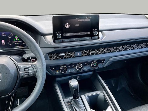 Used 2024 Honda Accord EX image 7