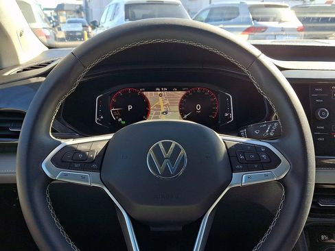 Certified 2023 Volkswagen Taos SEL image 19