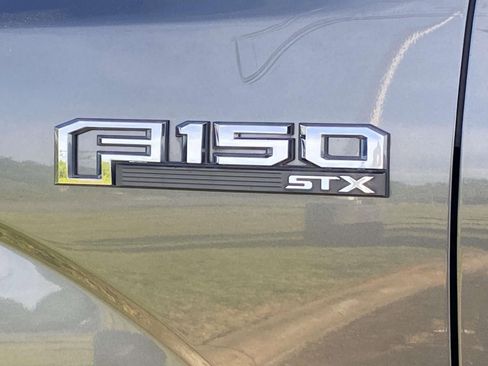 Used 2018 Ford F150 XL w/ Equipment Group 101A Mid AWD/4WD image 11