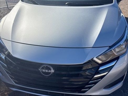 Used 2024 Nissan Versa S image 2