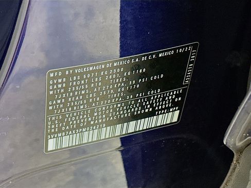 Used 2023 Volkswagen Tiguan SE image 12