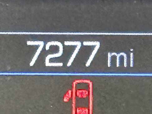 Used 2022 Chevrolet Camaro LT w/ RS Package image 25