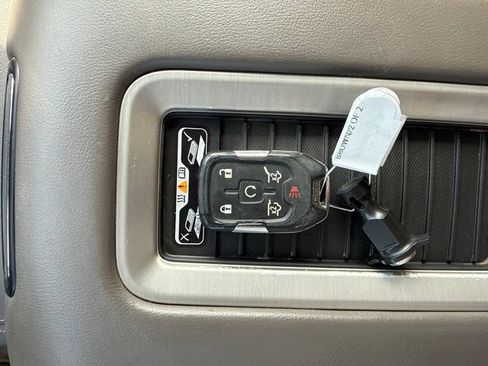 Used 2020 GMC Yukon Denali w/ Denali Ultimate Package AWD/4WD image 54