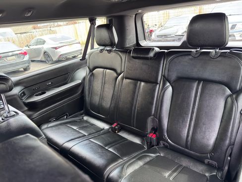 Used 2024 Jeep Wagoneer L Series II w/ Flexible Seating Group image 37