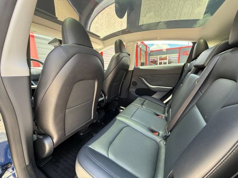 Used 2023 Tesla Model Y Long Range AWD/4WD image 14