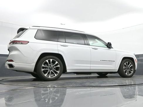 Used 2023 Jeep Grand Cherokee L Overland image 12