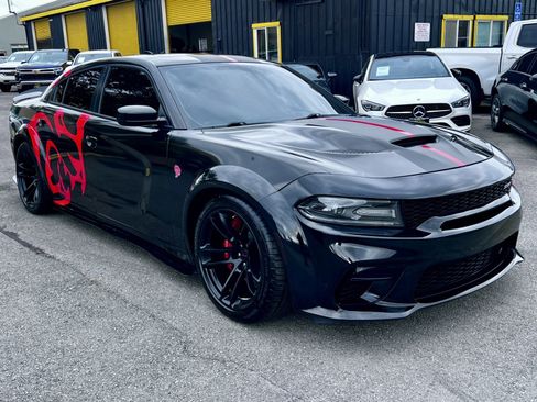 Used 2019 Dodge Charger SRT Hellcat w/ Harman/Kardon Audio Group RWD image 4