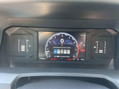 Used 2024 Toyota Tacoma SR5 w/ SR5 Upgrade Package AWD/4WD image 28