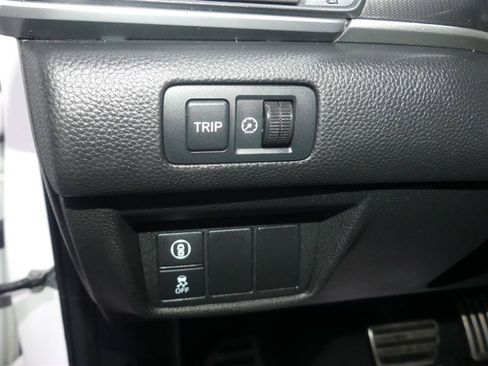 Used 2018 Honda Accord Sport image 28