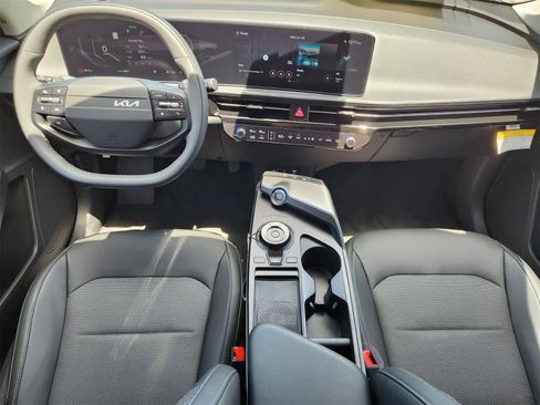 New 2025 Kia EV6 Light w/ Light LR Technology Package image 23