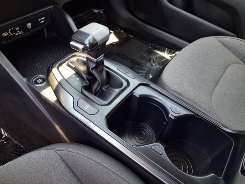 Certified 2025 Kia K4 FWD image 20