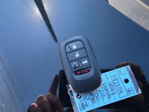 Used 2024 Honda Civic Sport image 10