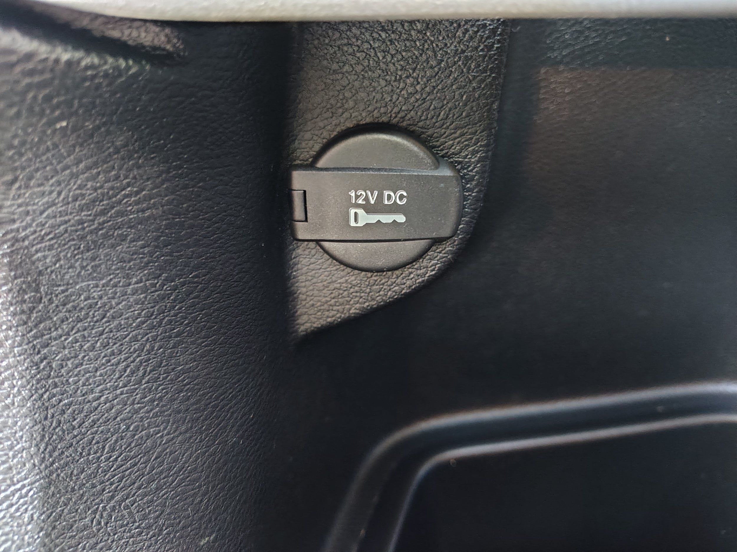 Certified 2016 Jeep Cherokee Limited AWD/4WD image 13