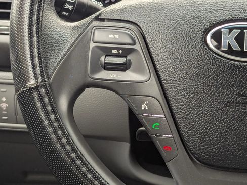 Used 2017 Kia Forte LX FWD image 18