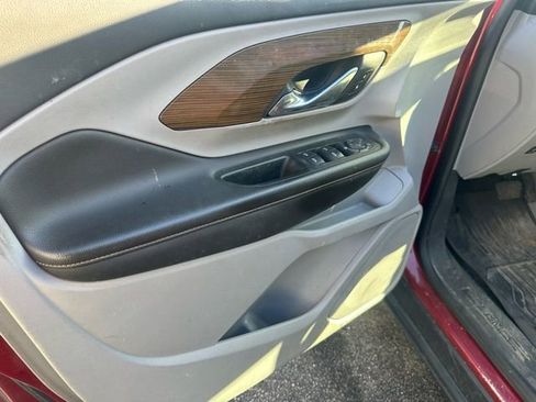 Used 2019 GMC Terrain SLE w/ LPO, Floor Liner Package image 30