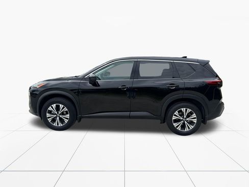 Used 2021 Nissan Rogue SV FWD image 4