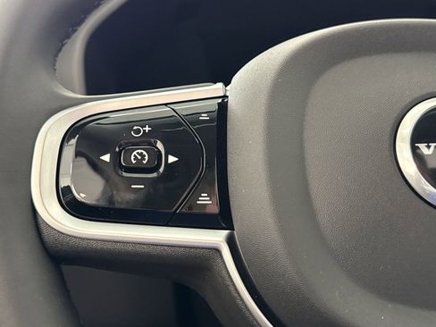 New 2026 Volvo XC60 B5 Ultra w/ Protection Package Premier image 22