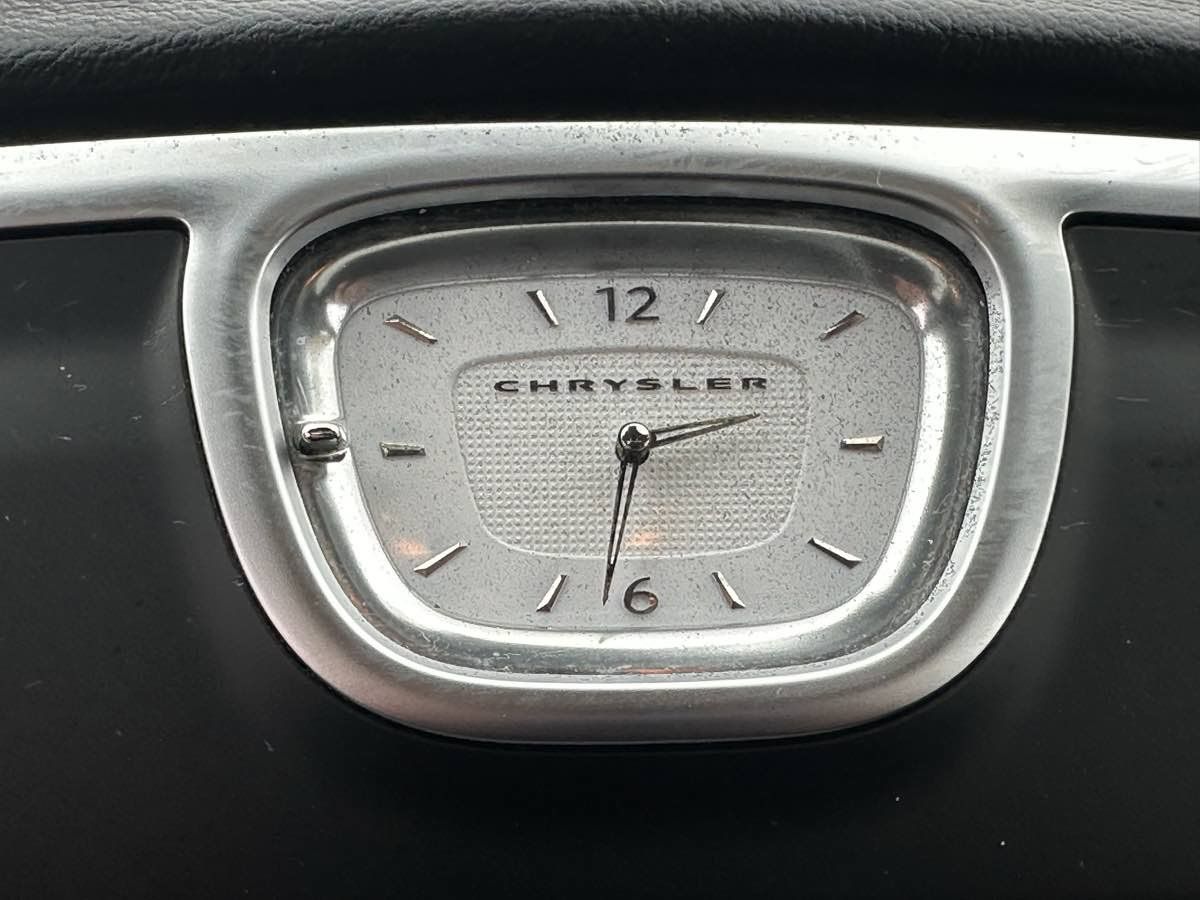 Used 2014 Chrysler 300 C w/ Harman/Kardon Audio Group RWD image 18
