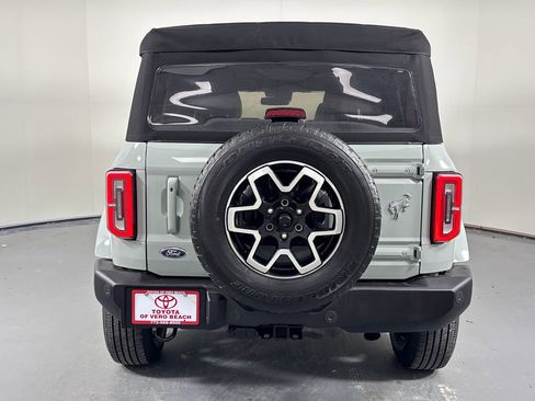 Used 2022 Ford Bronco Outer Banks image 6
