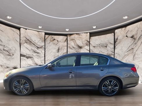 Used 2012 INFINITI G37 Journey w/ Premium Pkg image 5