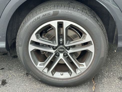 Used 2025 Audi Q5 Premium w/ Convenience Package AWD/4WD image 10
