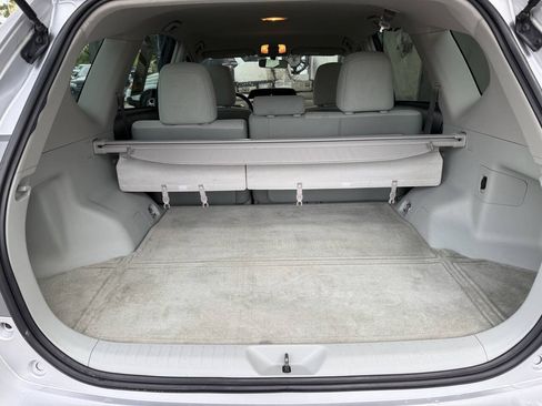 Used 2012 Toyota Prius V Three FWD image 13