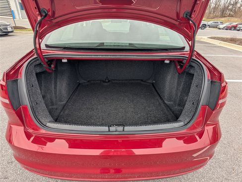 Used 2018 Volkswagen Jetta S image 12